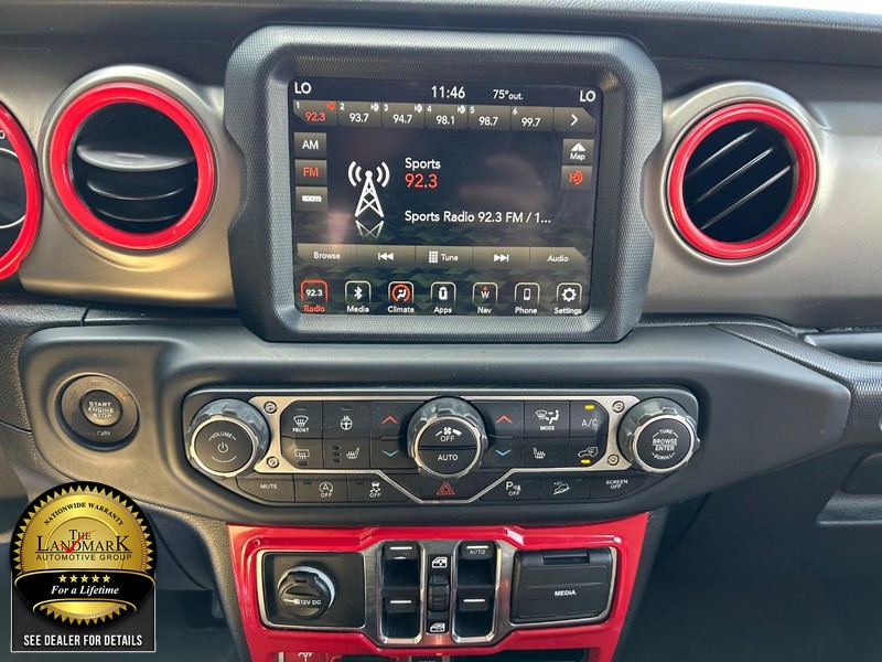 Jeep Wrangler Unlimited Vehicle Full-screen Gallery Image 19