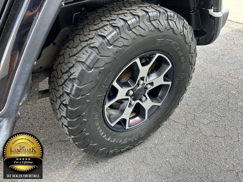 Jeep Wrangler Unlimited Vehicle Full-screen Gallery Image 21