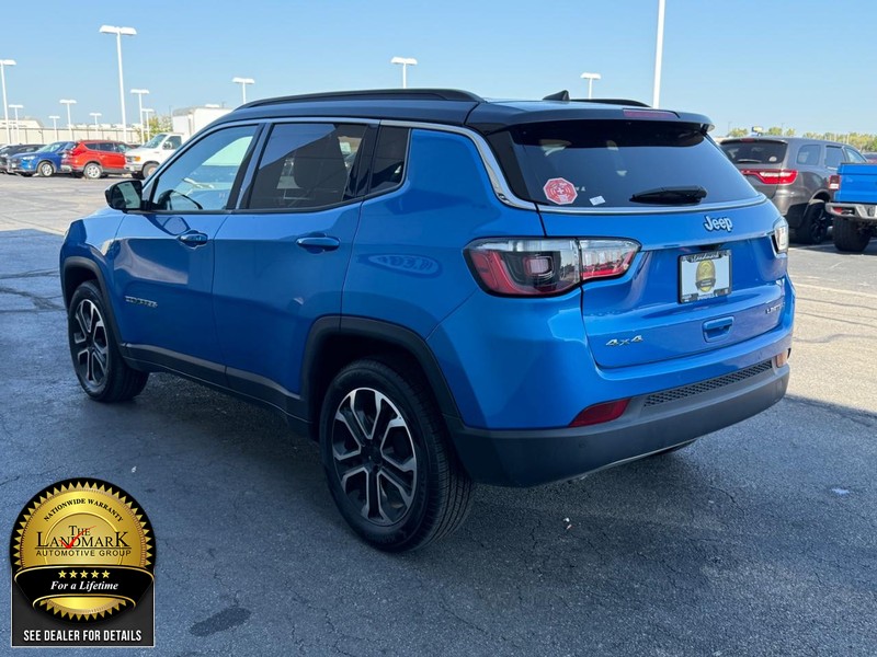 Jeep Compass Vehicle Full-screen Gallery Image 6