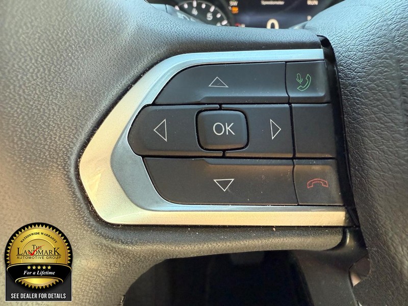 Jeep Compass Vehicle Full-screen Gallery Image 10