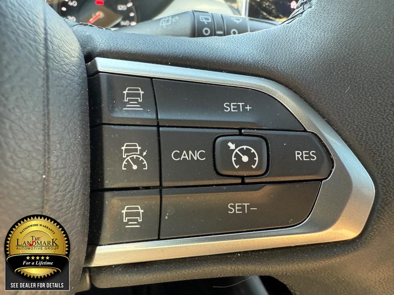 Jeep Compass Vehicle Full-screen Gallery Image 11