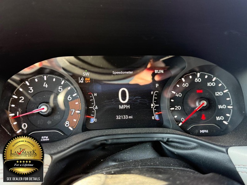 Jeep Compass Vehicle Full-screen Gallery Image 12