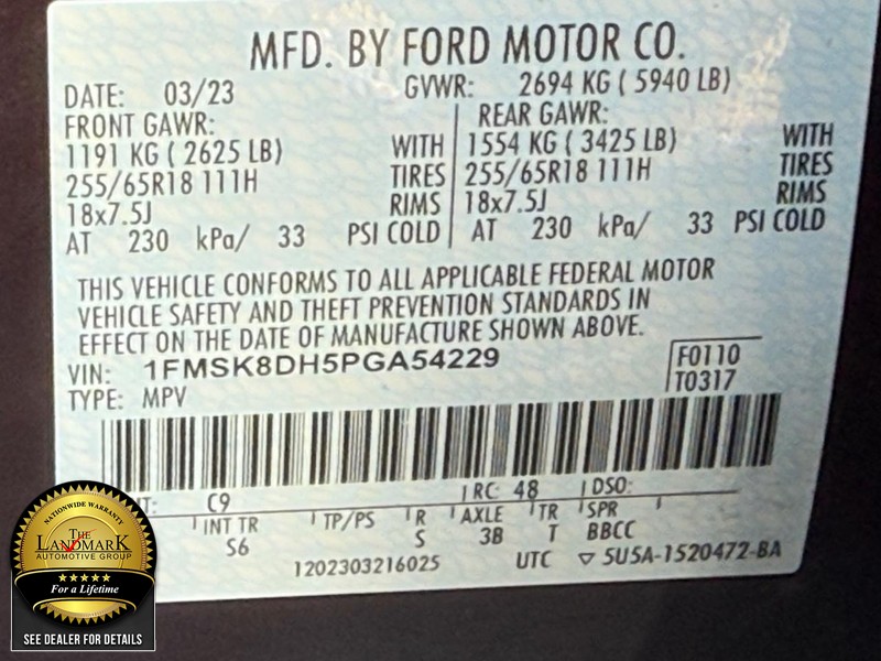 Ford Explorer Vehicle Full-screen Gallery Image 22