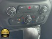 2019 Jeep Renegade 2WD Latitude thumbnail image 18