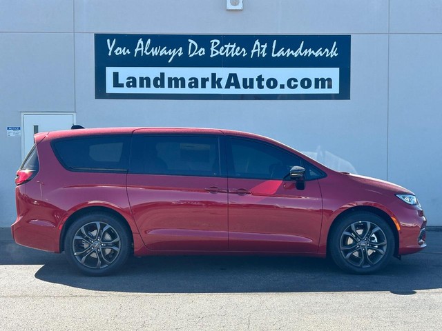 Springfield IL 2026 Chrysler Pacifica more details - chrysler pacifica