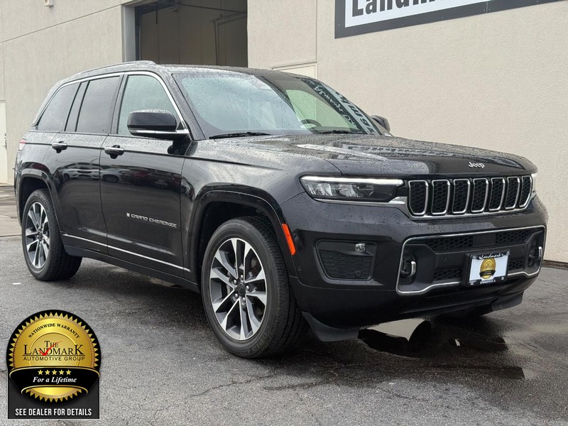 Jeep Grand Cherokee Vehicle Full-screen Gallery Image 2