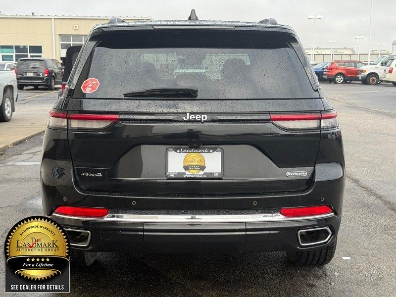 Jeep Grand Cherokee Vehicle Full-screen Gallery Image 4