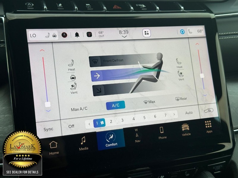 Jeep Grand Cherokee Vehicle Full-screen Gallery Image 19