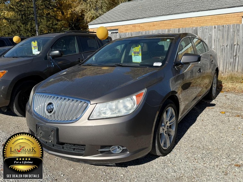 Buick LaCrosse Vehicle Full-screen Gallery Image 2
