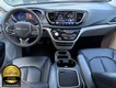 2023 Chrysler Pacifica Touring L thumbnail image 17