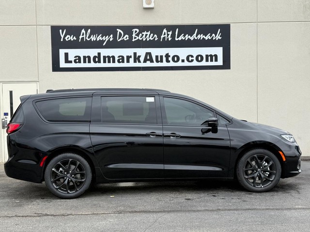 Springfield IL 2026 Chrysler Pacifica more details - chrysler pacifica