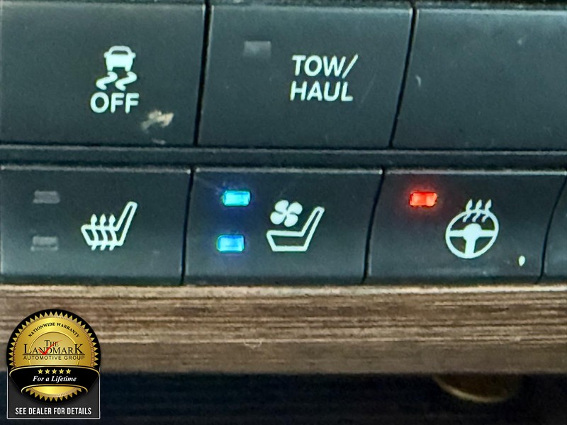 Ram 1500 Vehicle Full-screen Gallery Image 11