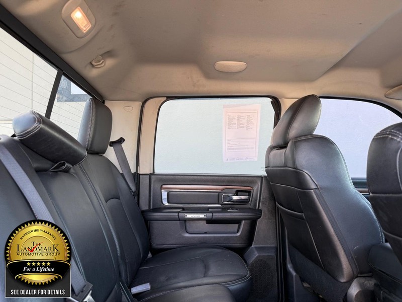 Ram 1500 Vehicle Full-screen Gallery Image 12