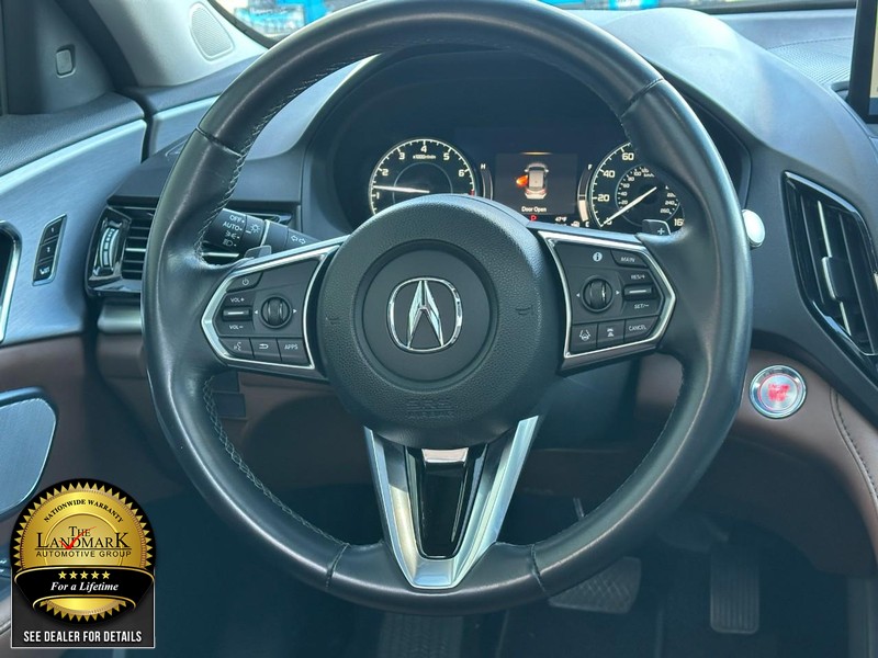 Acura RDX Vehicle Full-screen Gallery Image 13