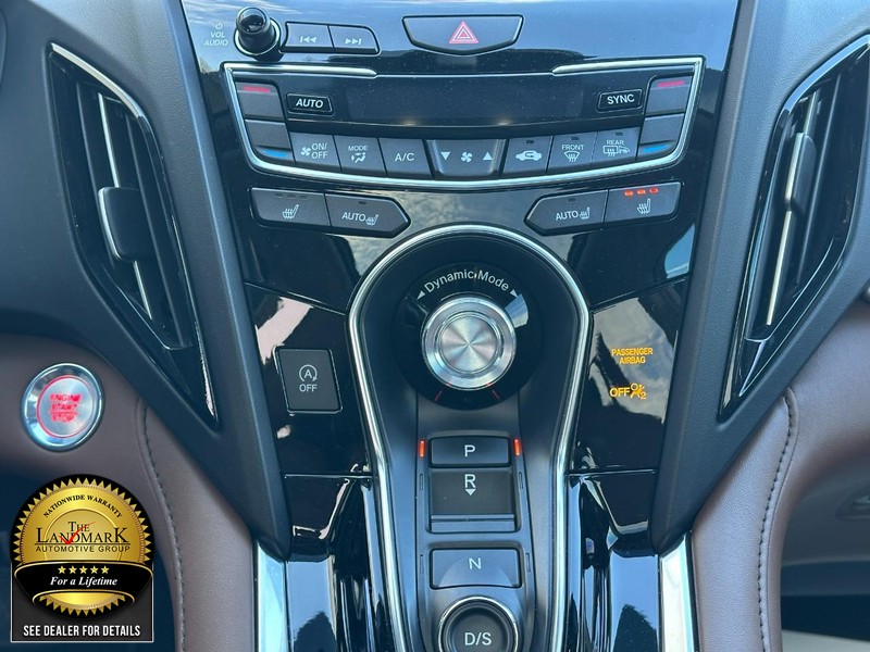 Acura RDX Vehicle Full-screen Gallery Image 15