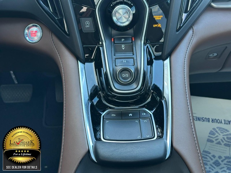 Acura RDX Vehicle Full-screen Gallery Image 16