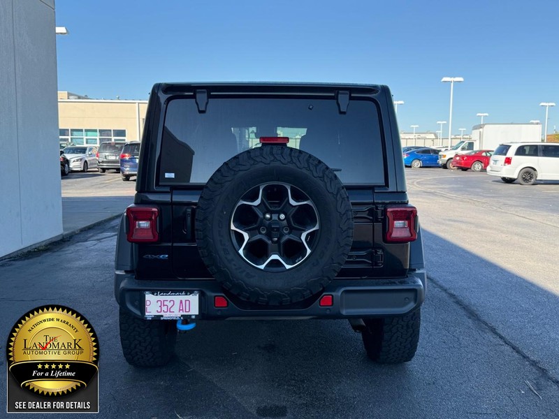 Jeep Wrangler 4xe Vehicle Full-screen Gallery Image 7