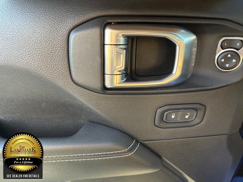 Jeep Wrangler 4xe Vehicle Full-screen Gallery Image 8