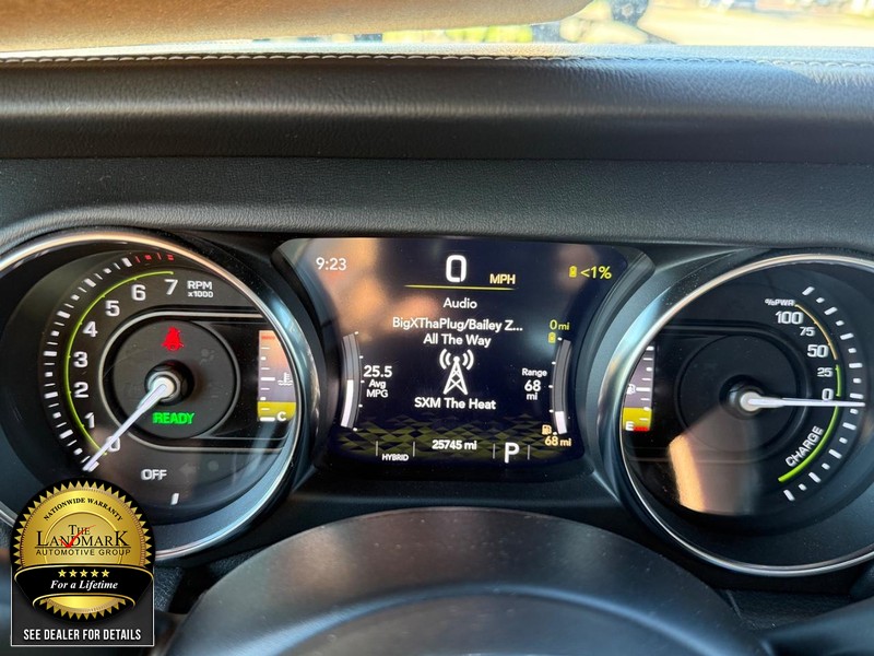 Jeep Wrangler 4xe Vehicle Full-screen Gallery Image 11