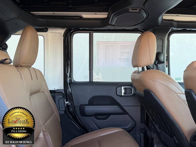 Jeep Wrangler 4xe Vehicle Full-screen Gallery Image 15