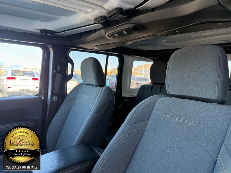 Jeep Wrangler 4xe Vehicle Full-screen Gallery Image 9