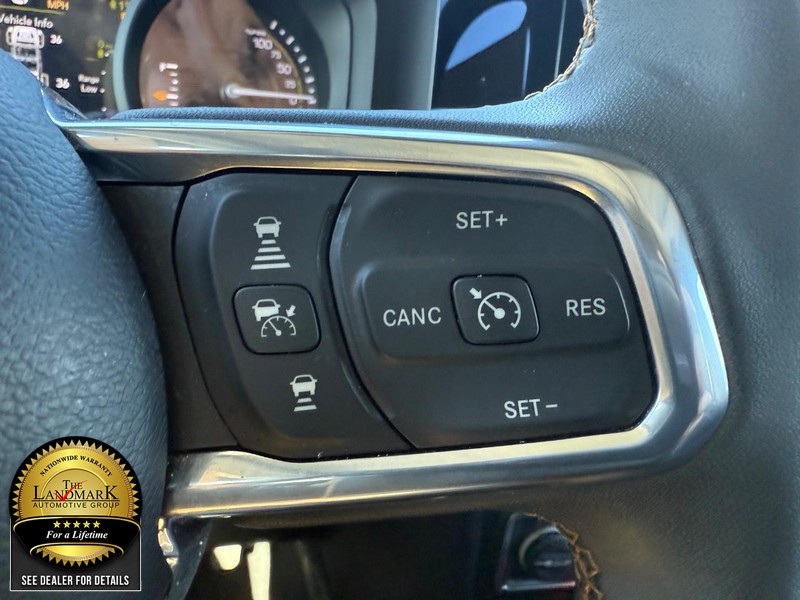 Jeep Wrangler 4xe Vehicle Full-screen Gallery Image 11