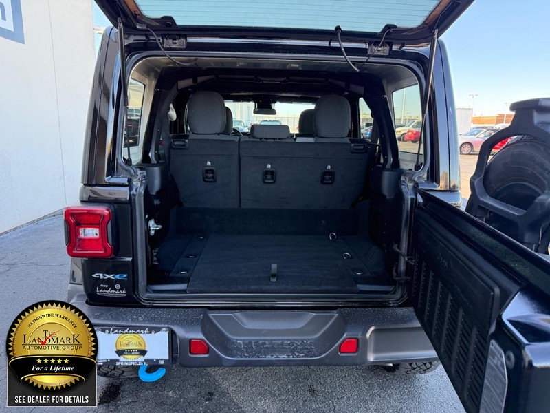 Jeep Wrangler 4xe Vehicle Full-screen Gallery Image 19