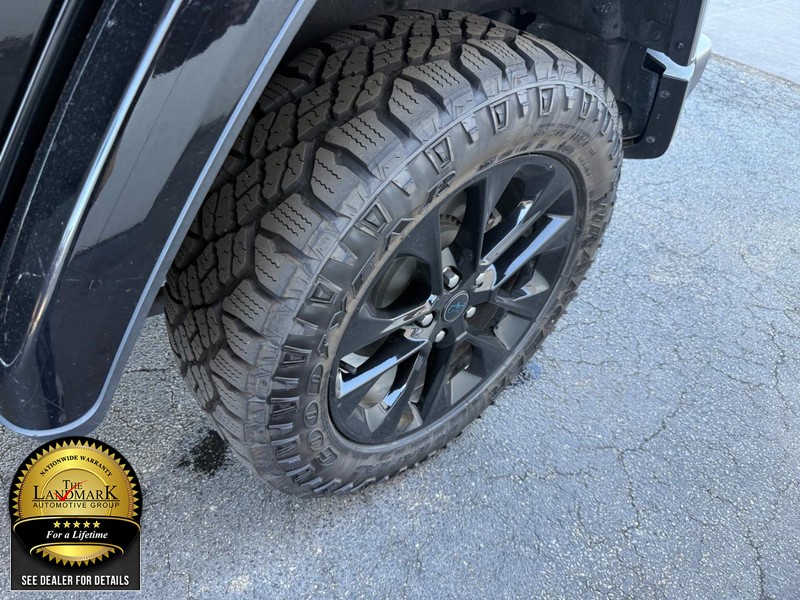 Jeep Wrangler 4xe Vehicle Full-screen Gallery Image 20