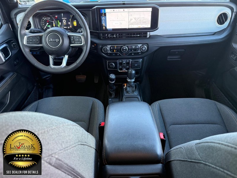 Jeep Wrangler 4xe Vehicle Full-screen Gallery Image 16