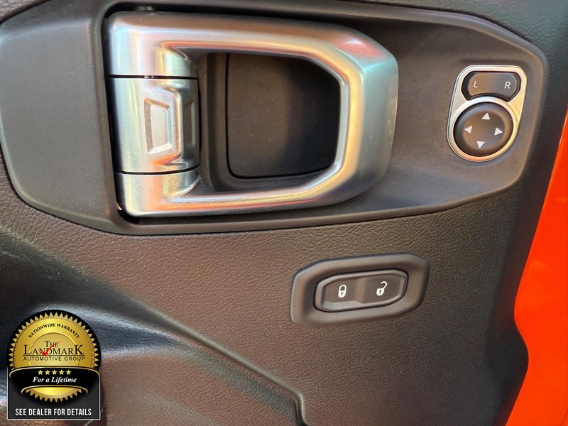 Jeep Gladiator Vehicle Full-screen Gallery Image 8