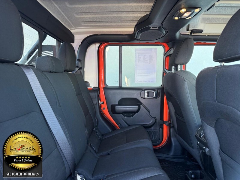 Jeep Gladiator Vehicle Full-screen Gallery Image 15