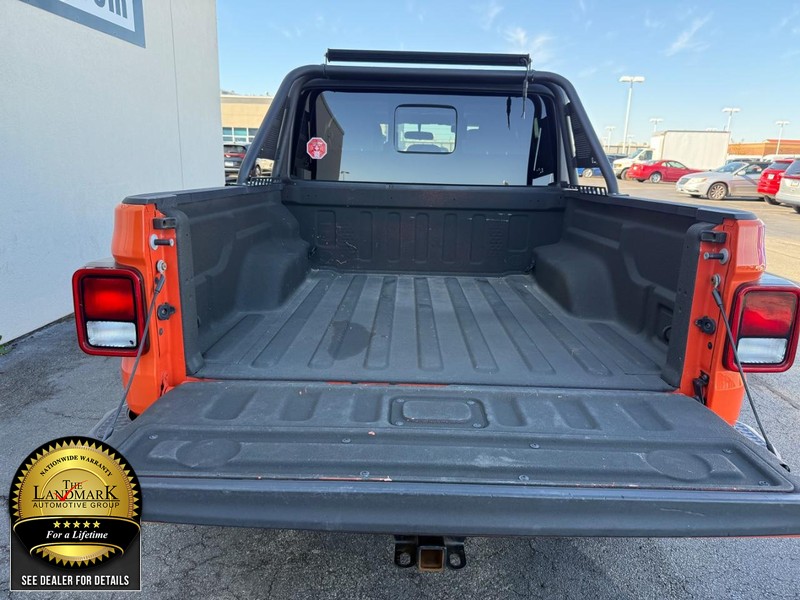 Jeep Gladiator Vehicle Full-screen Gallery Image 19