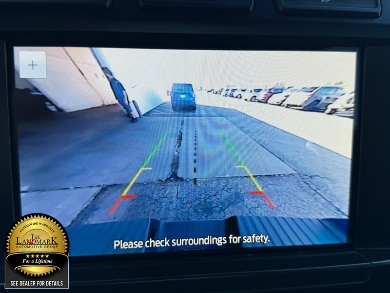 Ford Super Duty F-250 SRW Vehicle Full-screen Gallery Image 12