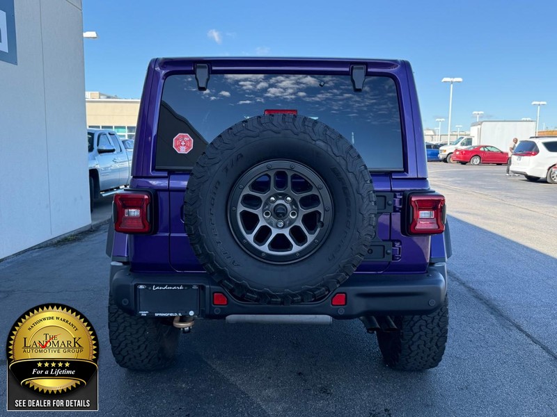 Jeep Wrangler Vehicle Full-screen Gallery Image 7