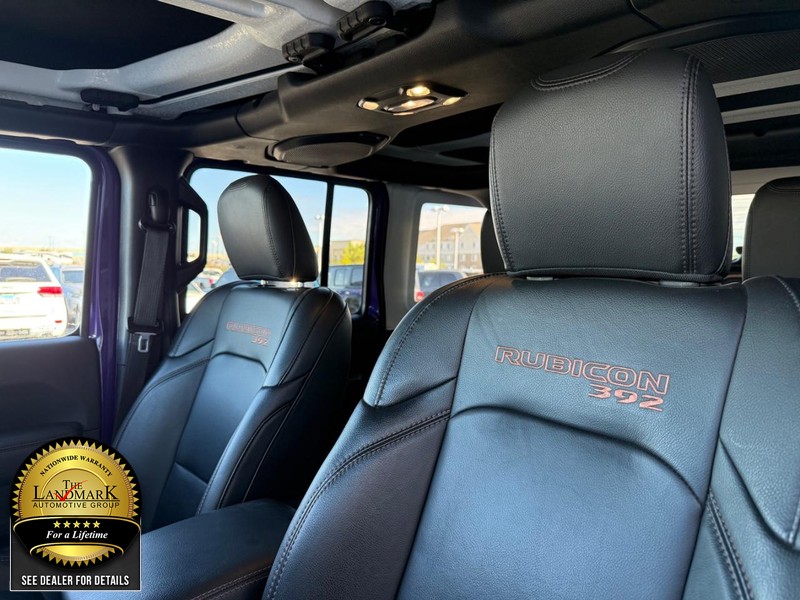 Jeep Wrangler Vehicle Full-screen Gallery Image 9