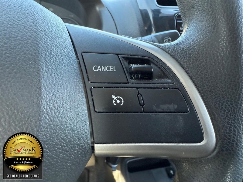 Mitsubishi Mirage Vehicle Full-screen Gallery Image 11