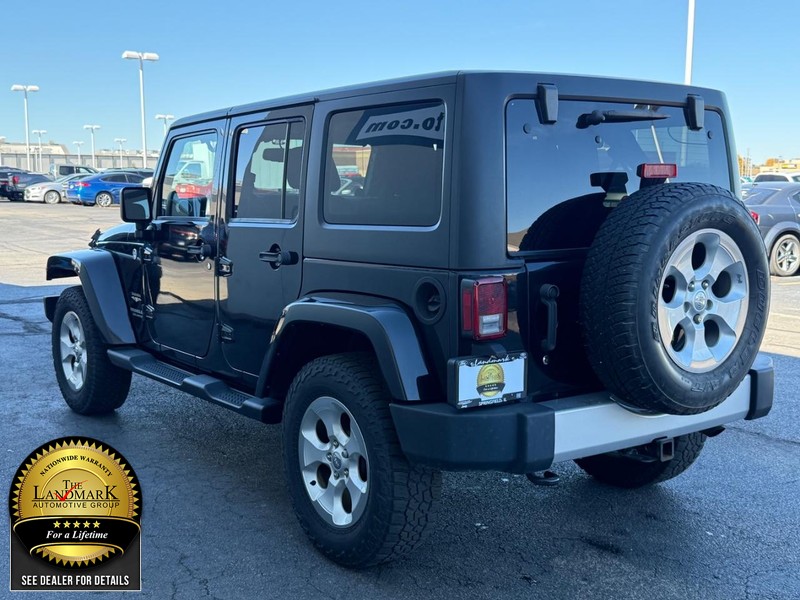 Jeep Wrangler Unlimited Vehicle Full-screen Gallery Image 6