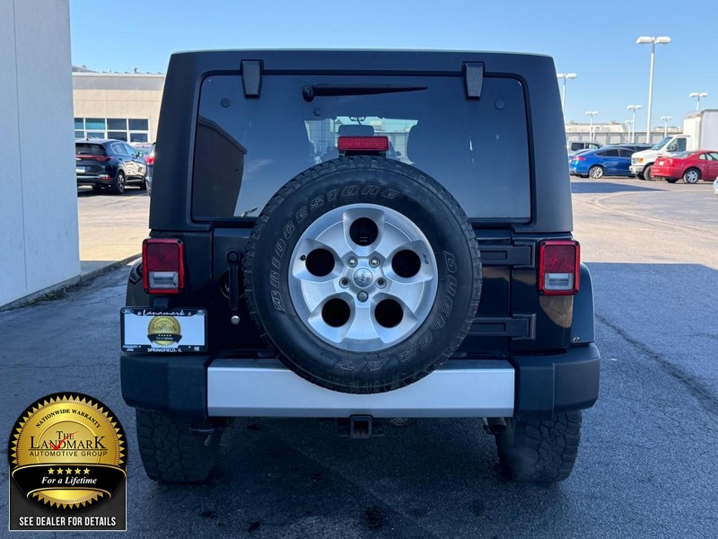 Jeep Wrangler Unlimited Vehicle Full-screen Gallery Image 7