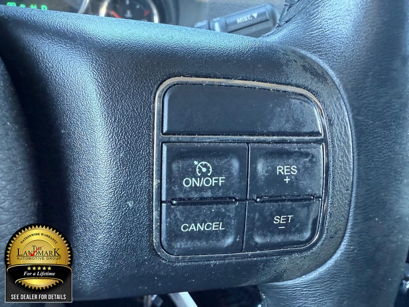 Jeep Wrangler Unlimited Vehicle Full-screen Gallery Image 11