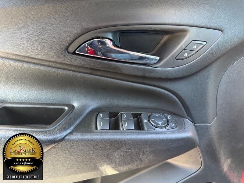 Chevrolet Equinox Vehicle Full-screen Gallery Image 08