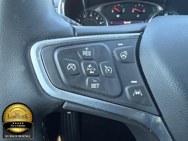 Chevrolet Equinox Vehicle Full-screen Gallery Image 10