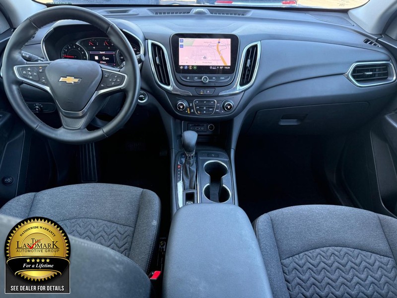Chevrolet Equinox Vehicle Full-screen Gallery Image 18