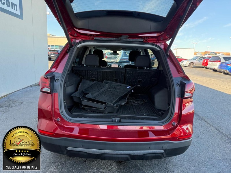 Chevrolet Equinox Vehicle Full-screen Gallery Image 21