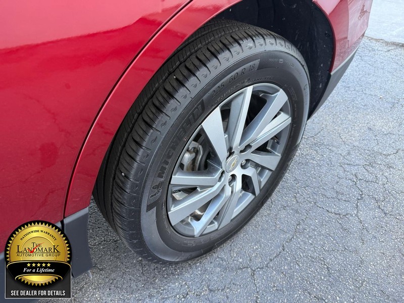 Chevrolet Equinox Vehicle Full-screen Gallery Image 22