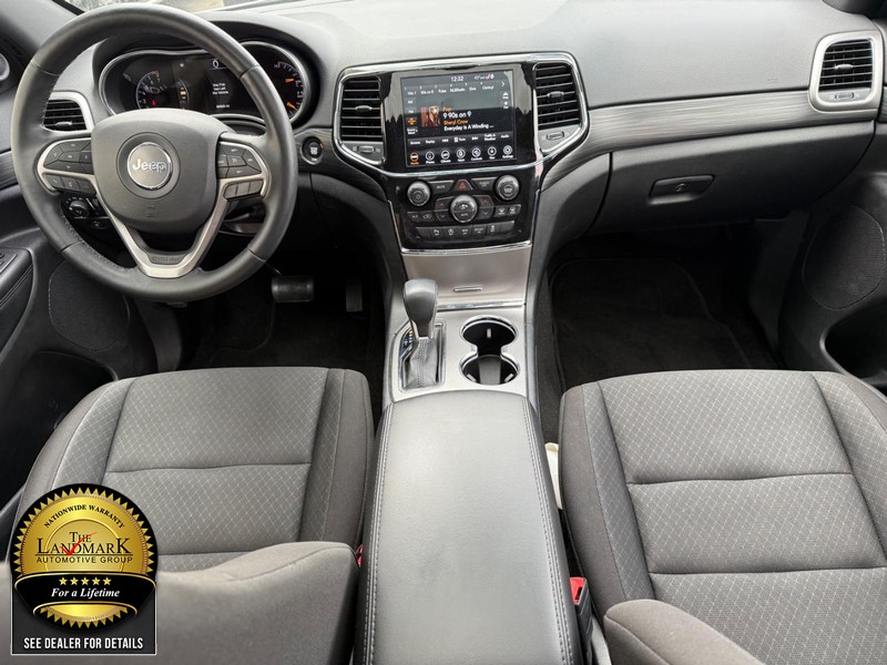 Jeep Grand Cherokee WK Vehicle Full-screen Gallery Image 17