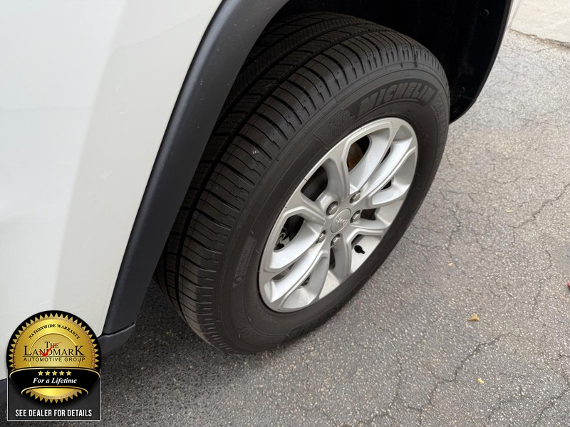 Jeep Grand Cherokee WK Vehicle Full-screen Gallery Image 21