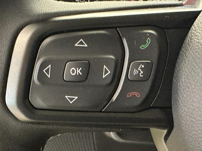 Jeep Gladiator Vehicle Full-screen Gallery Image 10