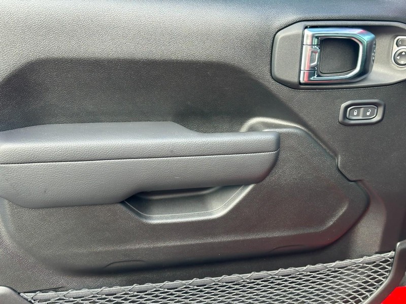 Jeep Gladiator Vehicle Full-screen Gallery Image 9