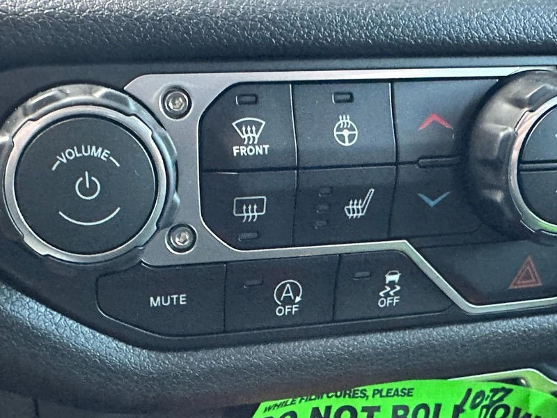 Jeep Gladiator Vehicle Full-screen Gallery Image 14