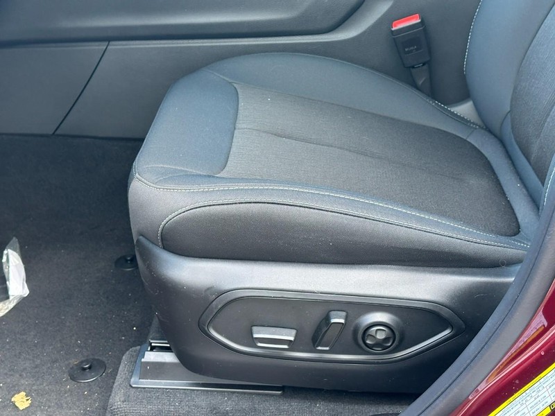 Jeep Grand Cherokee Vehicle Full-screen Gallery Image 11